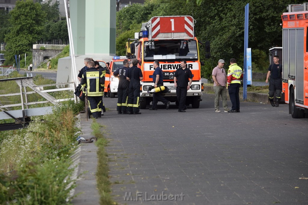 Schiff 1 Koeln in Hoehe der Koelner Zoobruecke P163.JPG - Miklos Laubert